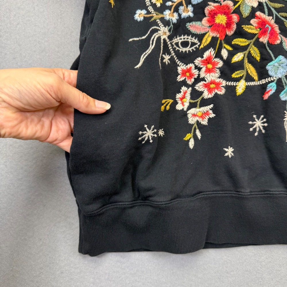 Johnny Was J19522-2 Black Embroidered Celestial Floral‎ Sweatshirt Womens Small - Picture 7 of 9